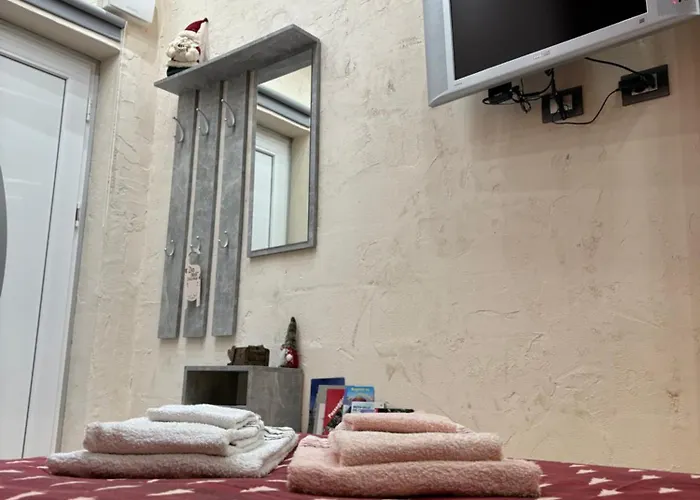 Lightroom בית הארחה